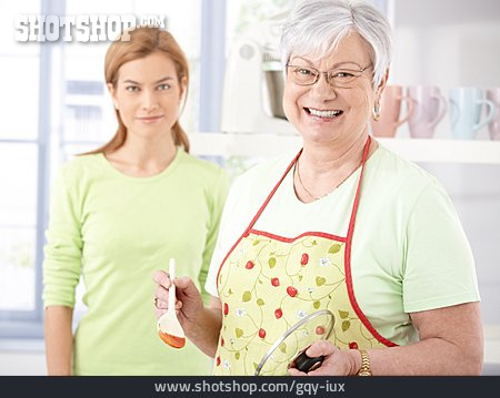 
                Häusliches Leben, Kochen, Hausfrau                   