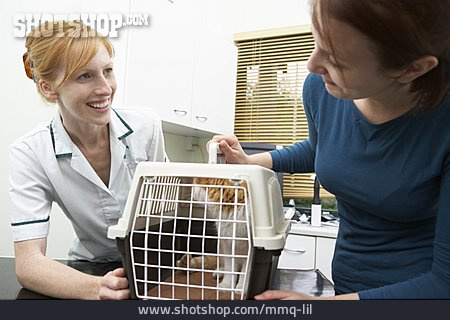 
                Tierärztin, Tierarztpraxis                   