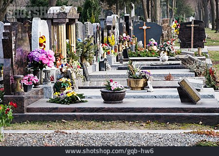 
                Friedhof, Grab                   