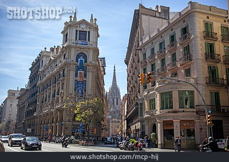 
                Städtisches Leben, Barcelona                   