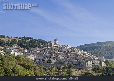 
                Dorf, Abruzzen, Castel Del Monte                   