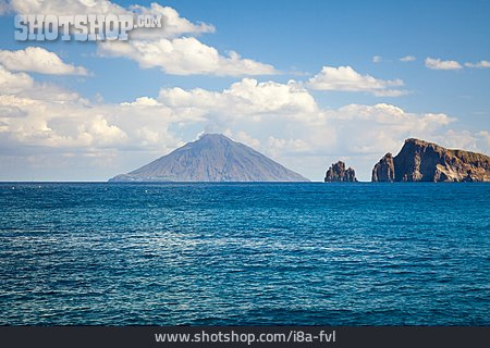 
                Vulkan, Inselgruppe, Liparische Inseln                   