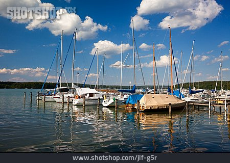 
                Bootssteg, Segelboote, Werbellinsee                   