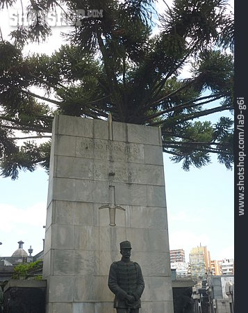 
                Grab, Monument, Krypta, Pablo Riccheri                   