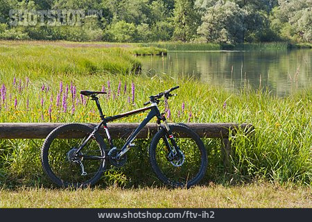 
                Fahrradfahren, Mountainbike, Chiemgau                   