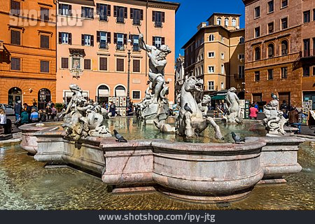 
                Neptunbrunnen, Piazza Navona                   