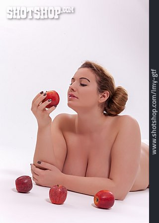 
                Junge Frau, Gesunde Ernährung, Apfel, Hungrig                   