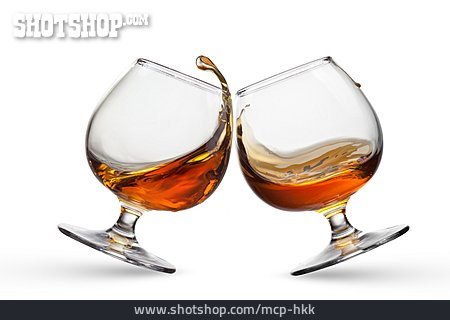 
                Alkohol, Cognac, Anstoßen                   