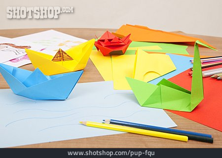 
                Basteln, Origami                   