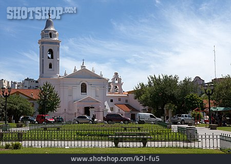 
                Park, Kirche, Buenos Aires                   