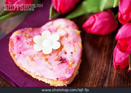 
                Valentinstag, Kuchen, Herzförmig                   