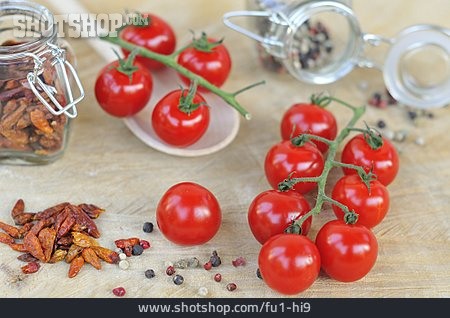 
                Tomate, Strauchtomate, Kirschtomate                   