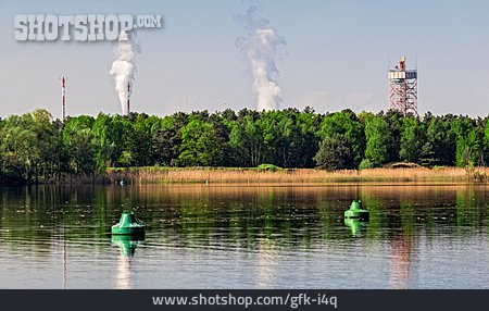 
                Industrieanlage, Luftverschmutzung, Flughafensee                   