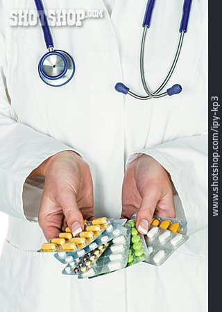 
                Tabletten, Arzneimittel, Verschreiben, Verordnen                   