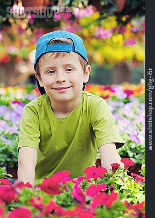 
                Junge, Blumen, Gärtnerei                   