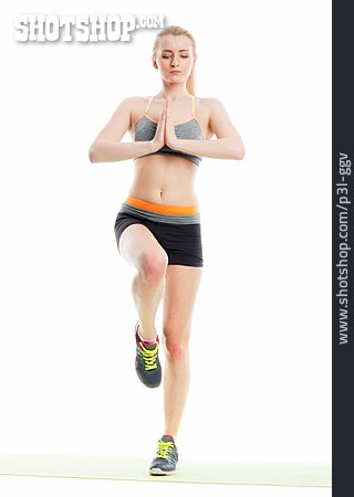 
                Junge Frau, Balance, Yoga, Workout                   