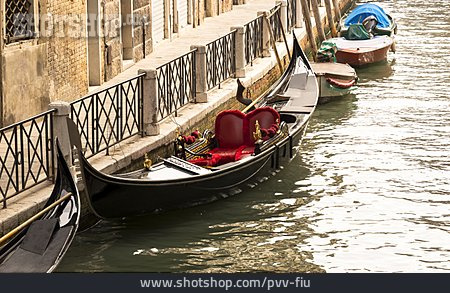 
                Gondel, Venedig                   