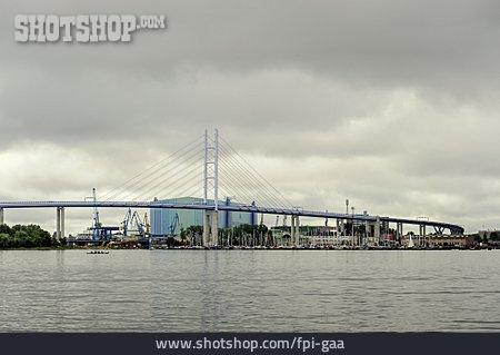 
                Hafen, Strelasund, Rügendammbrücke                   