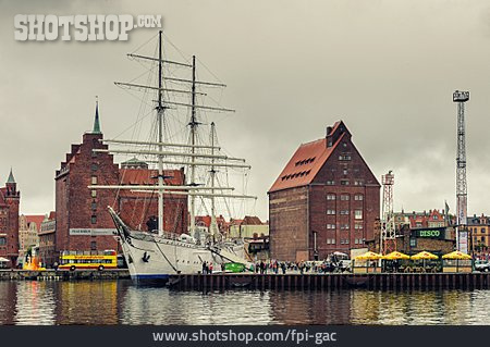 
                Hafen, Stralsund                   