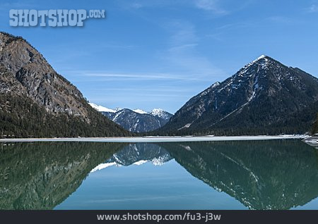 
                Heiterwanger Lake, Ammergauer Alps                   
