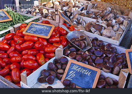 
                Marktstand, Maroni                   