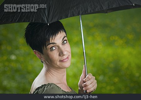 
                Frau, Regenschirm                   