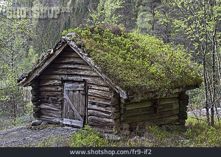 
                Holzhütte                   