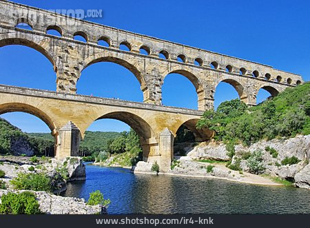 
                Aquädukt, Pont Du Gard, Gardon                   