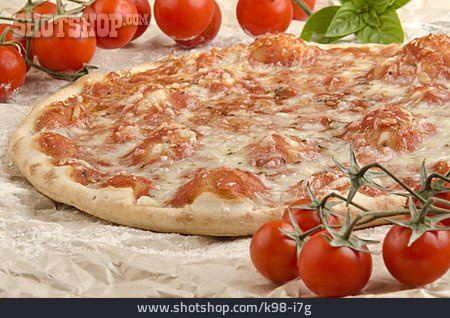 
                Italienische Küche, Pizza, Pizza Margherita                   