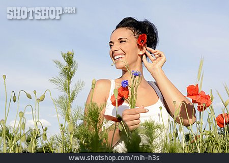 
                Junge Frau, Natur, Blume, Pflücken                   