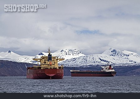 
                Norwegen, Frachtschiff, Fjord                   
