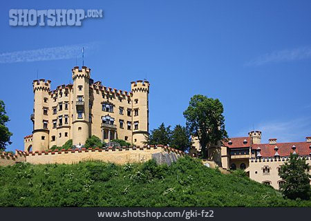 
                Ritterburg, Schloss Hohenschwangau, Bergschloss                   