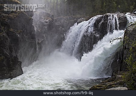 
                Wasserfall, Rjukanfossen                   