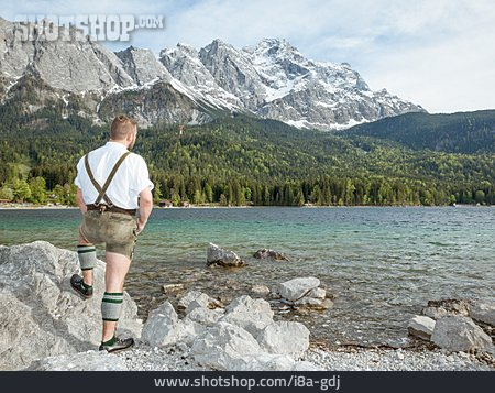 
                Alpen, Bergsee, Bayern, Tracht                   