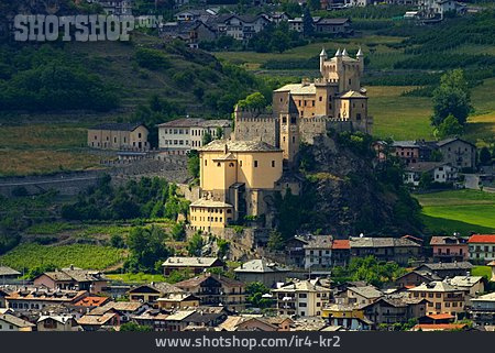 
                Burg, Saint-pierre, Castello, Castello Di Saint-pierre                   