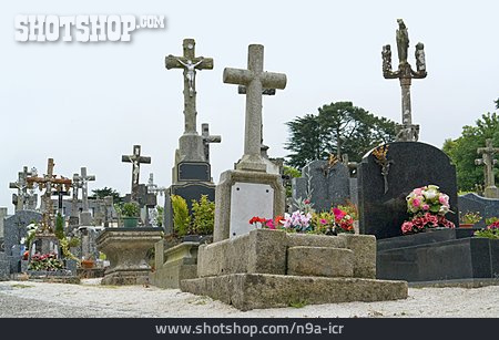 
                Friedhof, Bretagne, Grabstätte                   