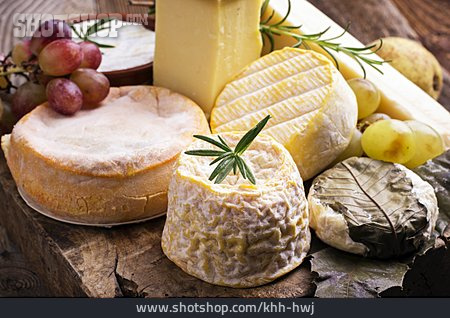 
                Käseplatte, Käsesorten, Französische Küche                   