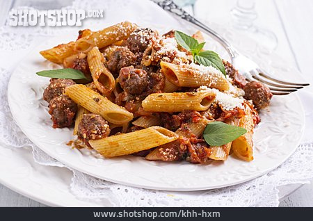 
                Pasta, Italienische Küche, Hackfleischbällchen                   