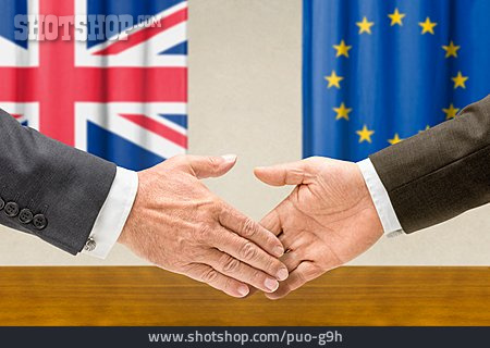 
                Europa, Großbritannien, Handschlag                   
