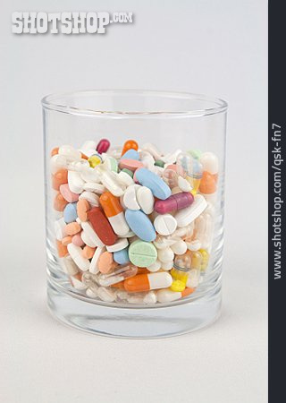 
                Tabletten, Pillen, Medikamente                   
