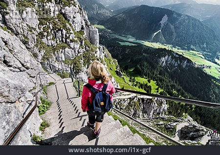 
                Treppe, Alpen, Wandern, Abstieg, Wanderung, Trekking, Wanderin                   