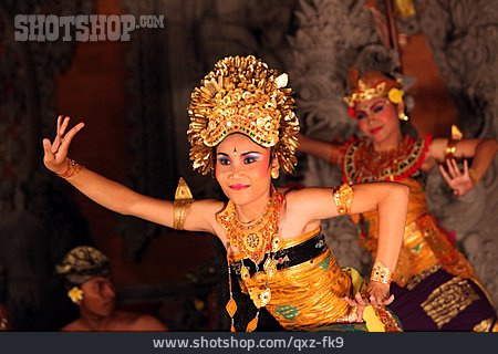 
                Tänzerin, Asiatin, Bali                   