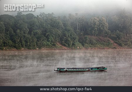 
                Nebel, Barkasse, Mekong                   