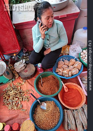 
                Gewürze, Marktstand, Laos                   