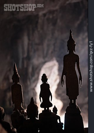 
                Buddhistisch, Pak Ou, Höhlentempel                   