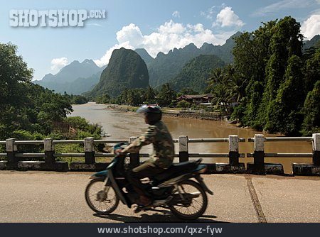 
                Motorrad, Laos, Vang Vieng                   