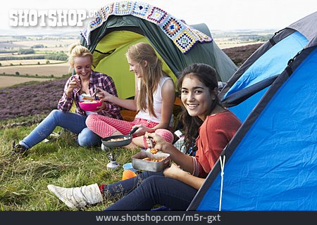 
                Freundin, Freunde, Zelten, Camping                   