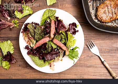 
                Salat, Rindfleisch                   
