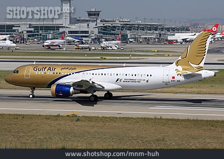 
                Flugzeug, Airbus, Airbus A320, Gulf Air                   