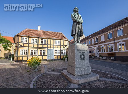 
                Denkmal, Rudkøbing, Hans-christian ørsted                   